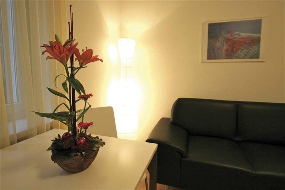 Апартаменти Swiss Star Zurich Sihlfeld - Self Check-In Екстер'єр фото